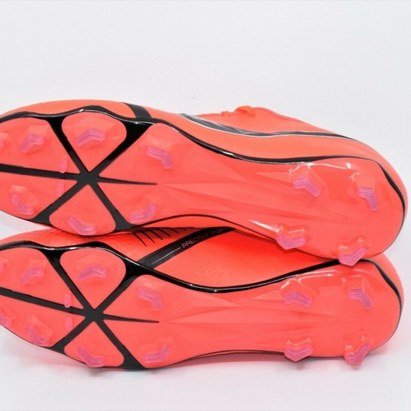 Nike Phantom Venom Elite FG Soccer Cleats - Picture 6 of 7